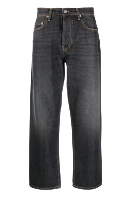 black-wide-leg-washed-jeans