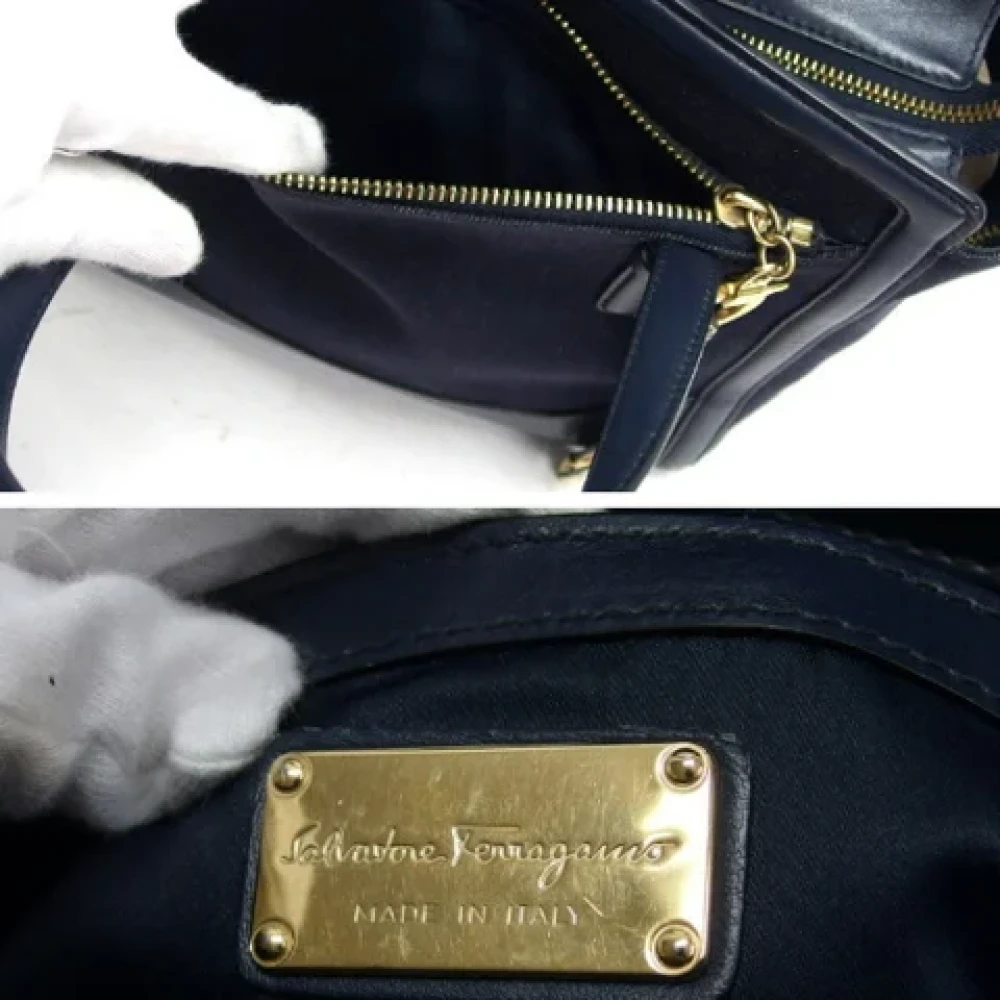Salvatore Ferragamo Pre-owned Leather totes Blue Dames