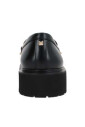mocassins-plats-en-cuir-noir-avec-clous-platines