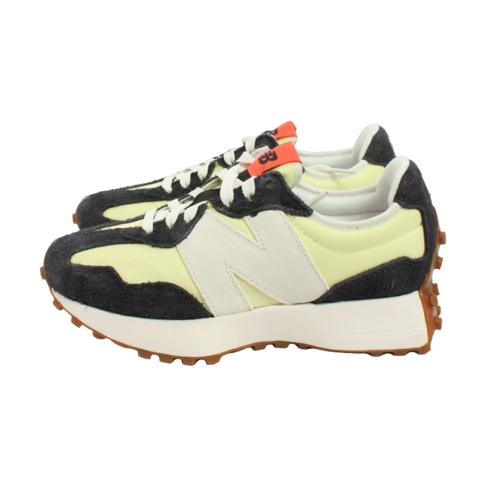 New Balance Women's Multicolor 327 Sneaker - Trainers - 3 1/2 Uk - Sport