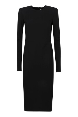 black-fitted-long-sleeve-t-shirt