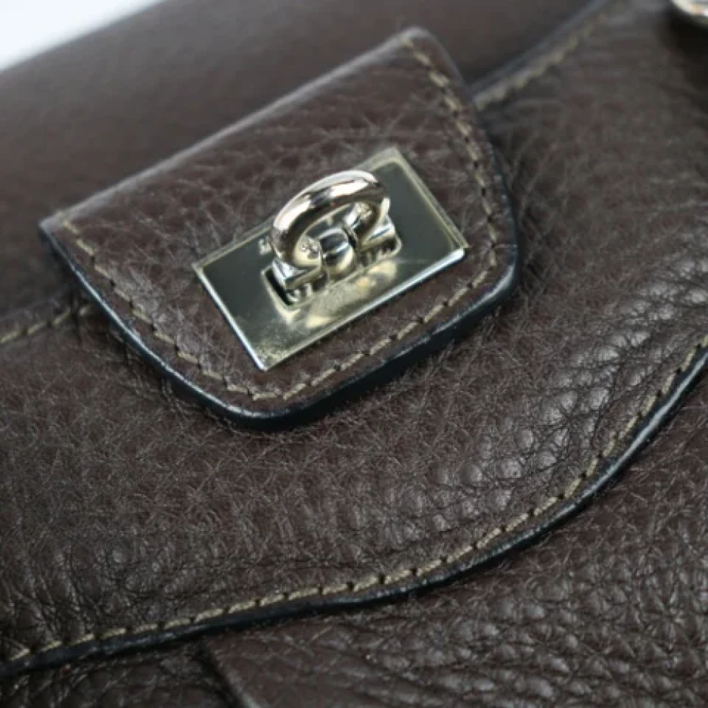 Salvatore Ferragamo Pre-owned Fabric handbags Brown Dames