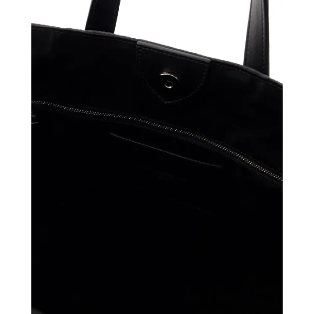 alexander mcqueen Nylon shoulder-bags Black Dames
