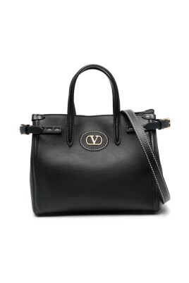 black-bags-with-top-handles