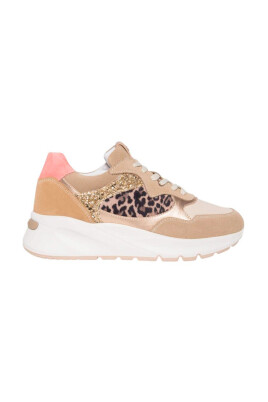 camel-leather-shoes-with-rubber-sole