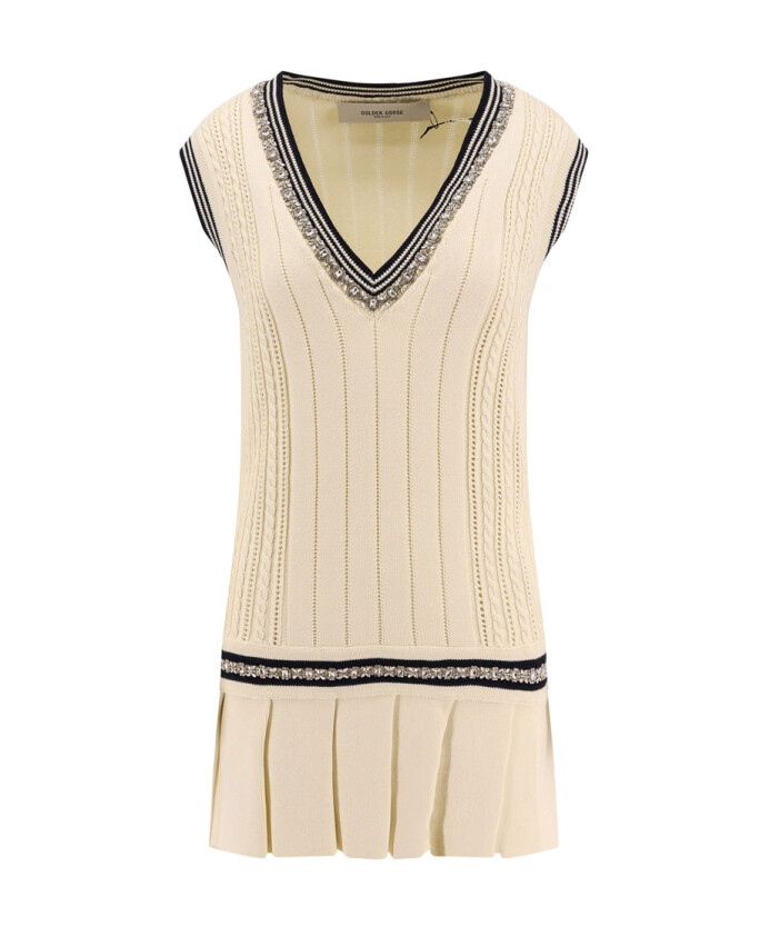robe-blanche-a-col-v