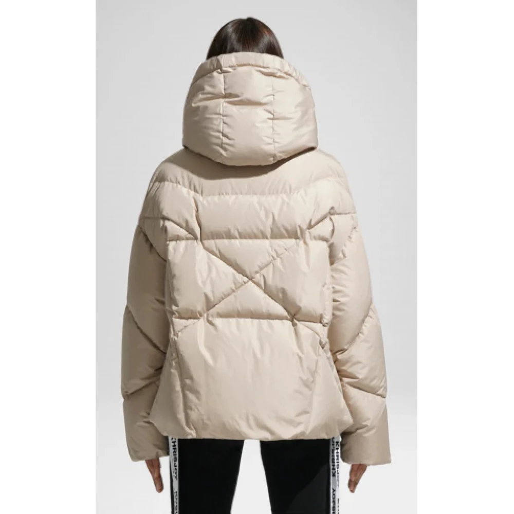 Khrisjoy Iconische Luxe Winter Puffer Jas Beige Dames