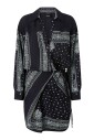 viscose-jurk-met-bandanaprint-lange-mouwen