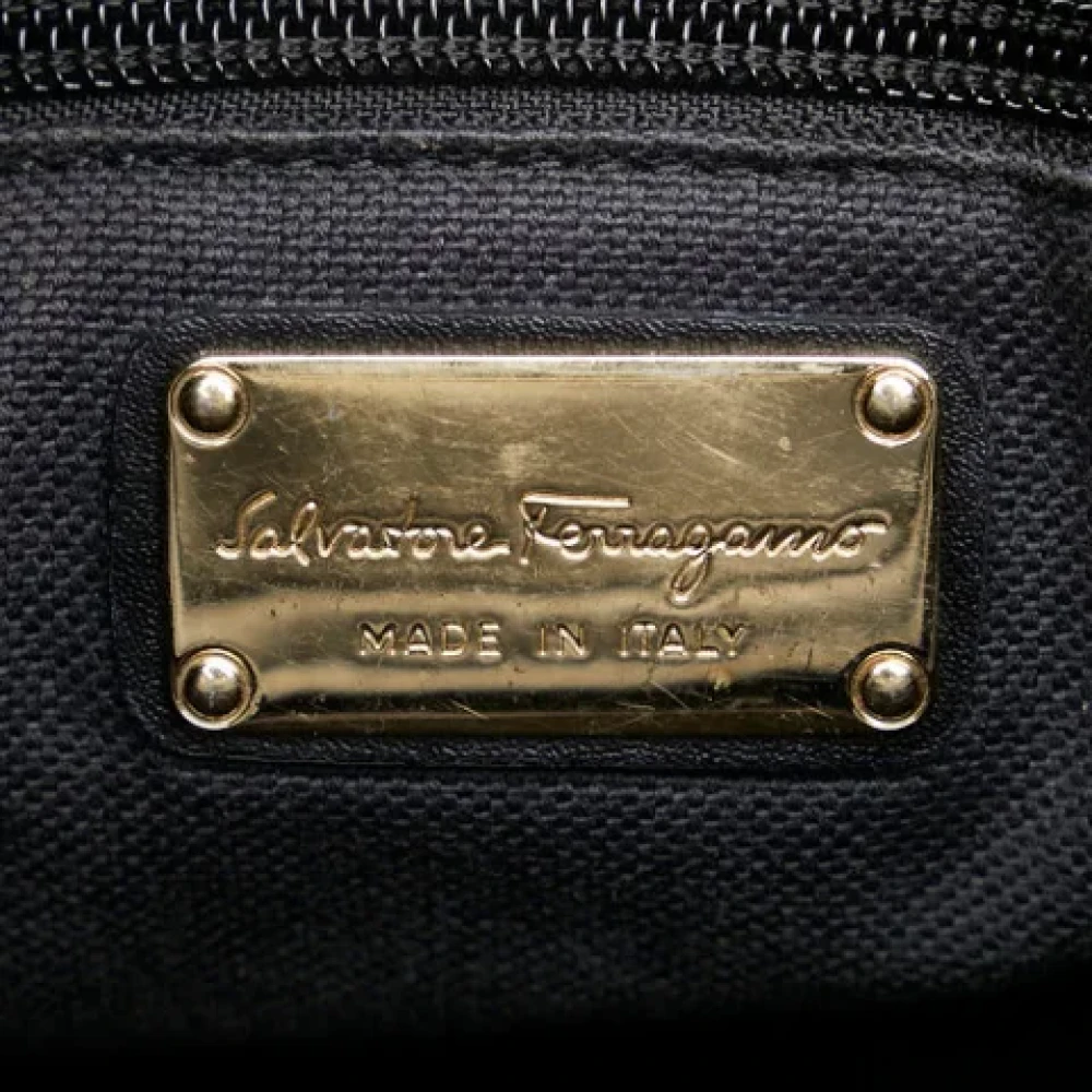 Salvatore Ferragamo Pre-owned Leather handbags Black Dames