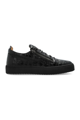 chaussures-de-sport