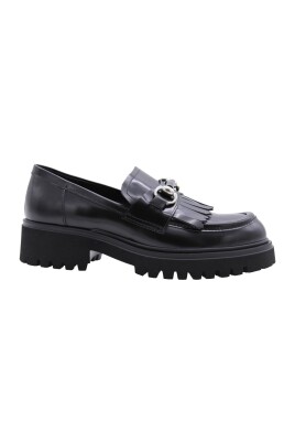 classic-mocassin-shoes-sixteen