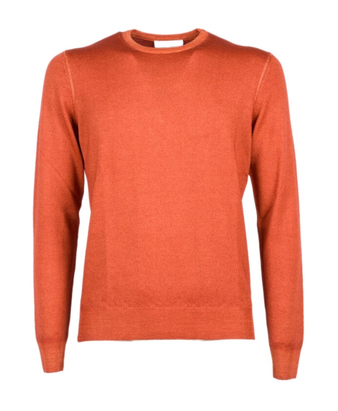 round-neck-knitwear