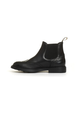 black-leather-ankle-boots
