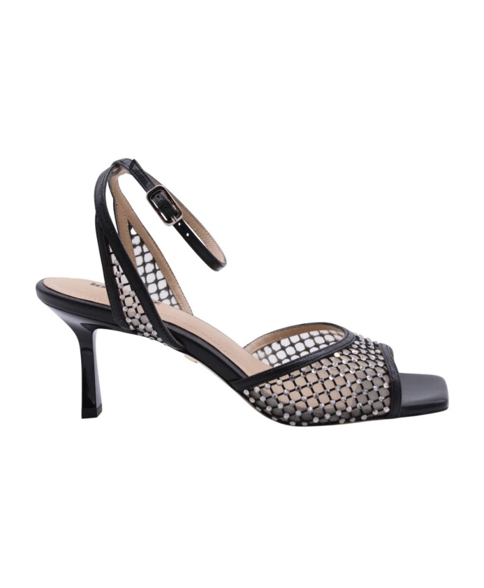 sandalette-noire-avec-design-elegant