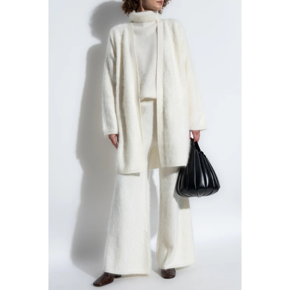 Lisa Yang Trui Teresa White Dames