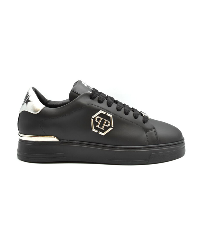 stylish-sneakers-for-men-and-women