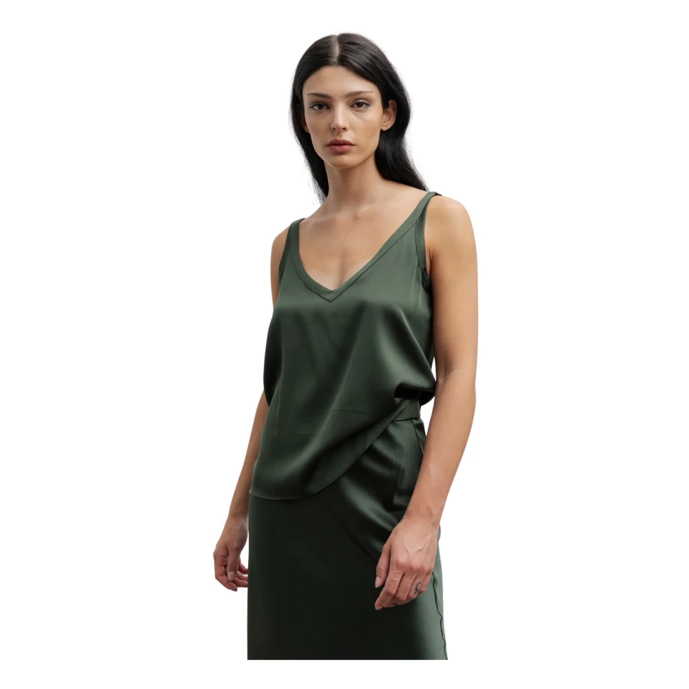 Ahlvar Gallery Shin silk tank army green Dames Kledingwinkel.nl