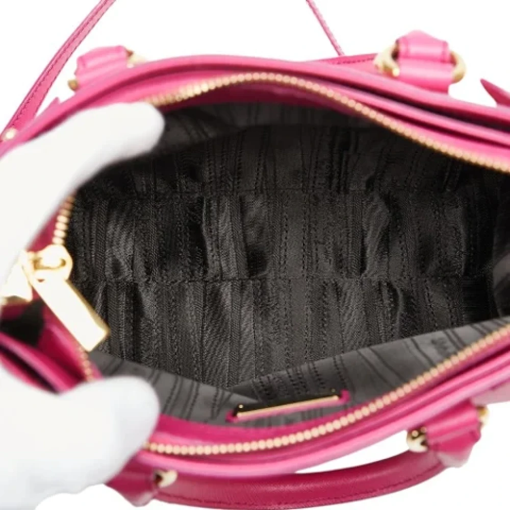 Salvatore Ferragamo Pre-owned Leather handbags Pink Dames