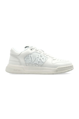 chaussures-de-sport-basses-classiques