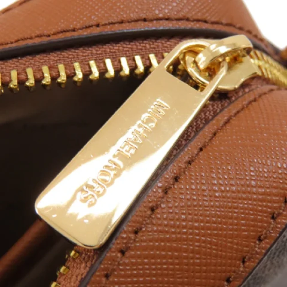 Michael Kors Pre-owned Plastic shoulder-bags Brown Dames
