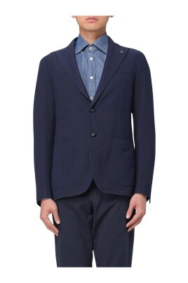 tailored-single-breasted-blazer-with-notch-lapels