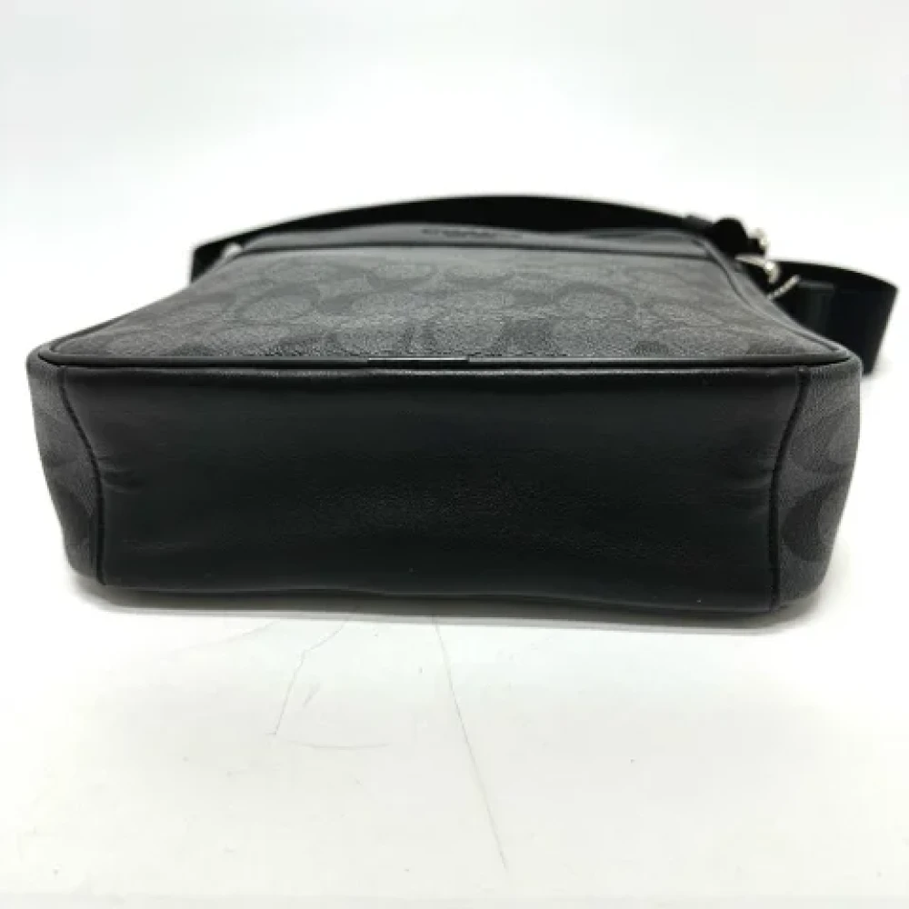 Coach Pre-owned Leather shoulder-bags Black Heren