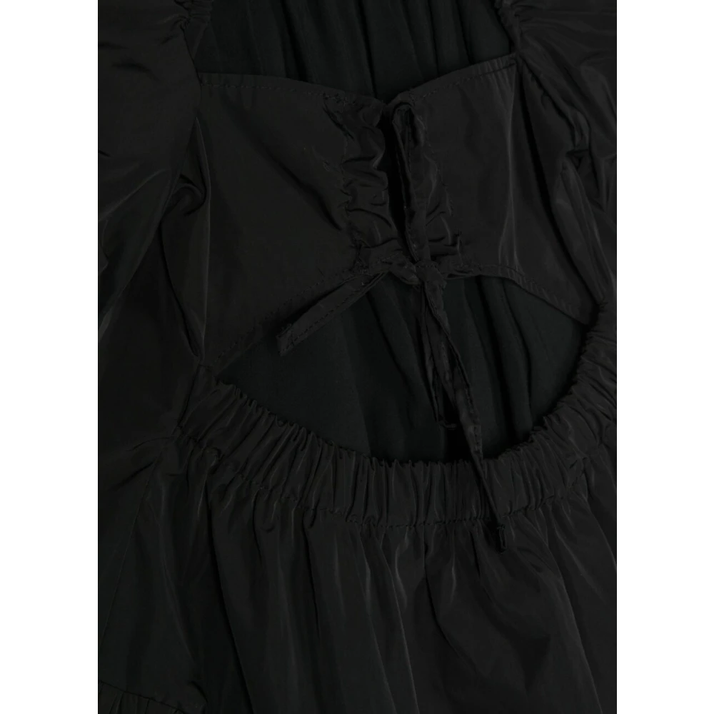 pinko Zwarte taffeta jurk met uitlopende mouwen en open rug Black Dames
