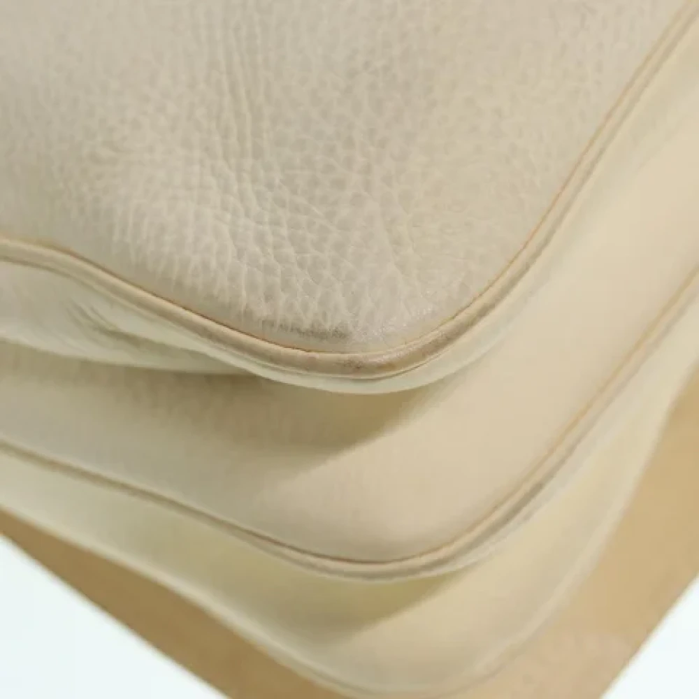 Salvatore Ferragamo Pre-owned Leather shoulder-bags White Dames