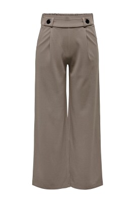 culottes-larges-marron-pour-land-39-automne-land-39-hiver