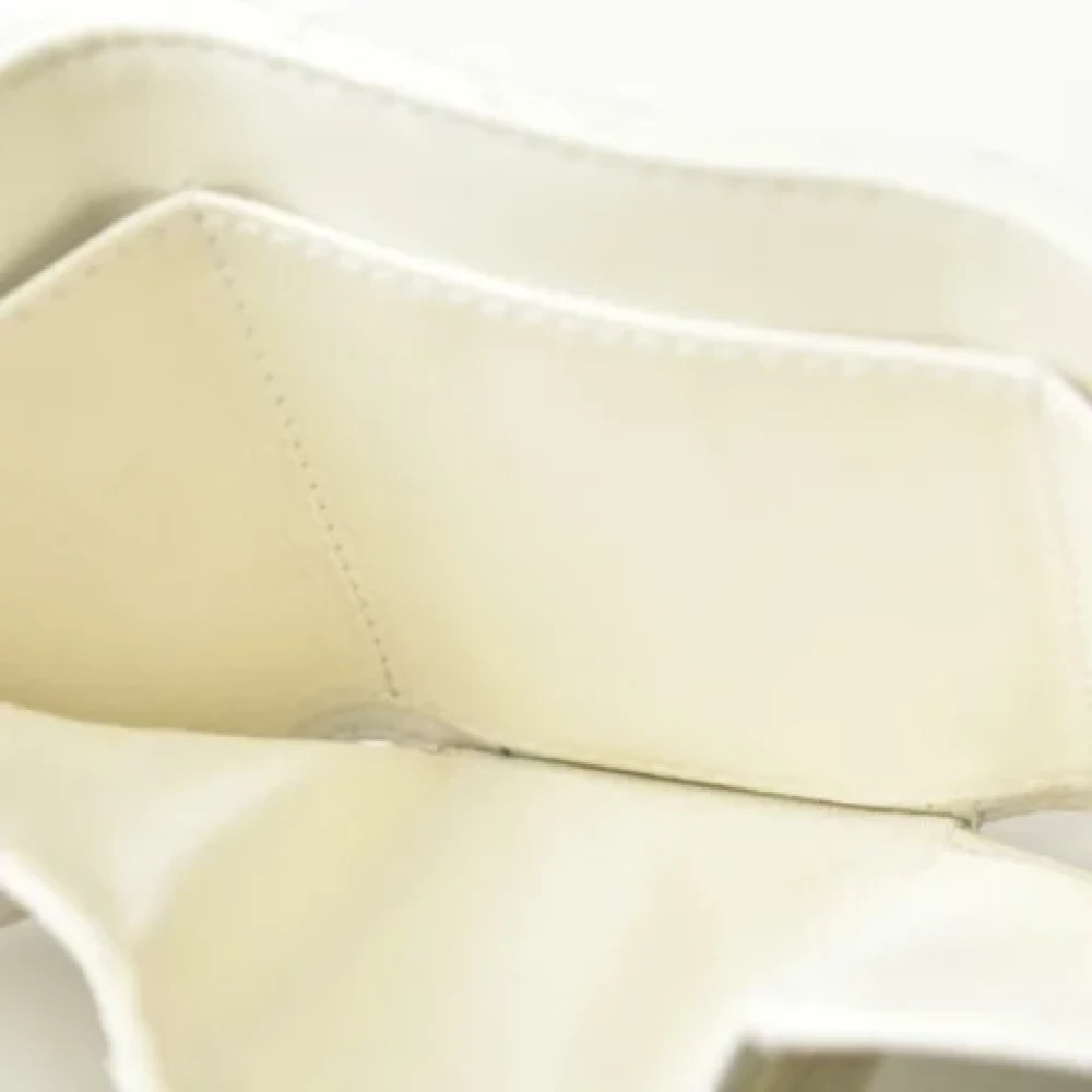 Chanel Vintage Pre-owned Leather wallets White Dames