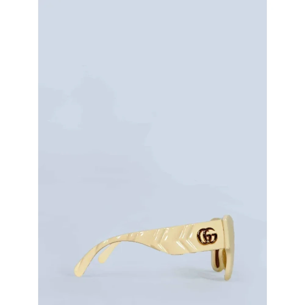 Gucci Vintage Pre-owned Plastic sunglasses Beige Dames