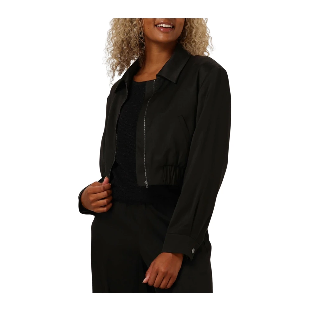 Drykorn Veelzijdige Zwarte Jas voor Stijlvolle Vrouwen Black Dames