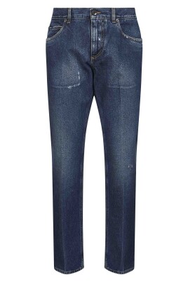 blue-jeans-with-distressed-detailing