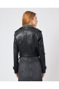 veste-courte-en-similicuir-noir-avec-clous