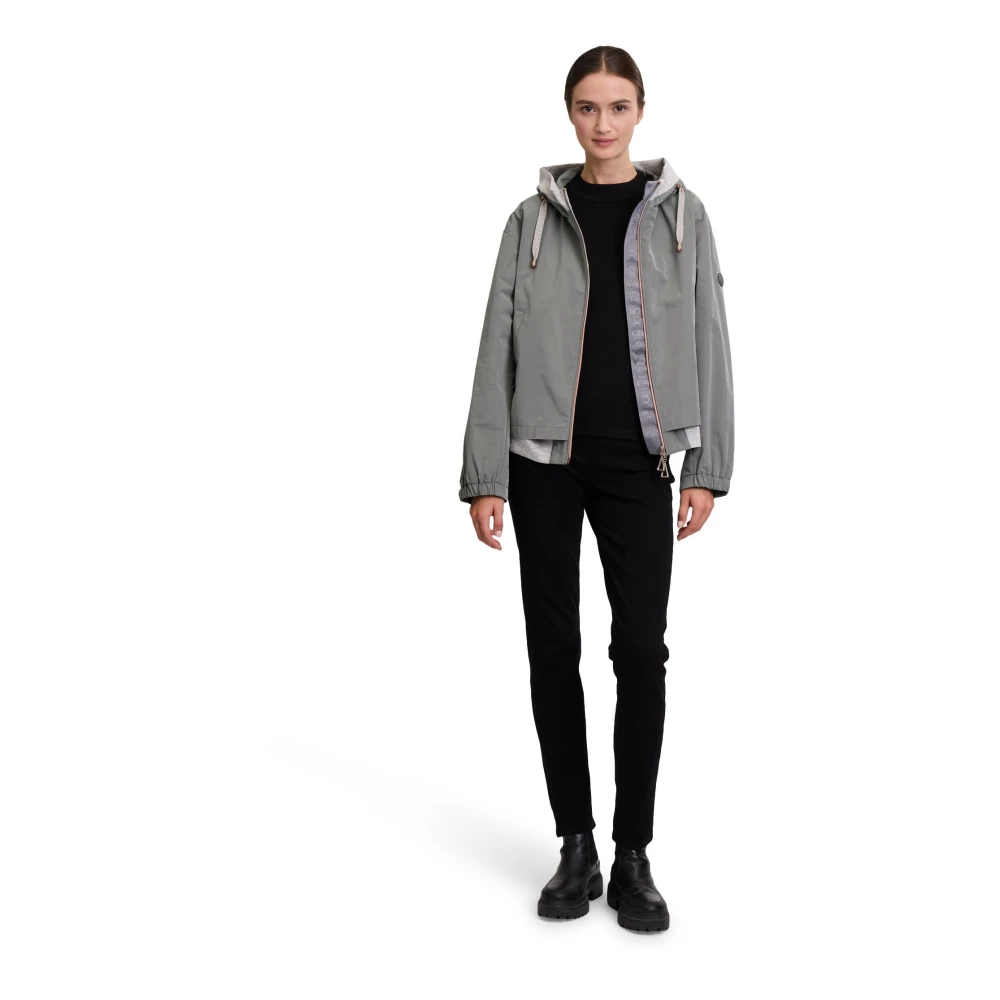 Gil Bret Zomerjas met capuchon blouson stijl Gray Dames