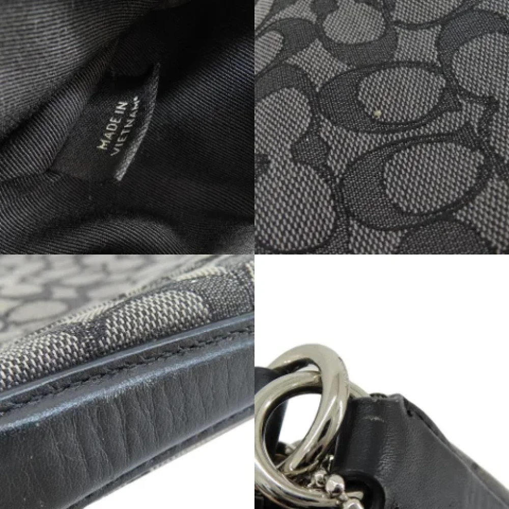 Coach Pre-owned Fabric handbags Black Dames