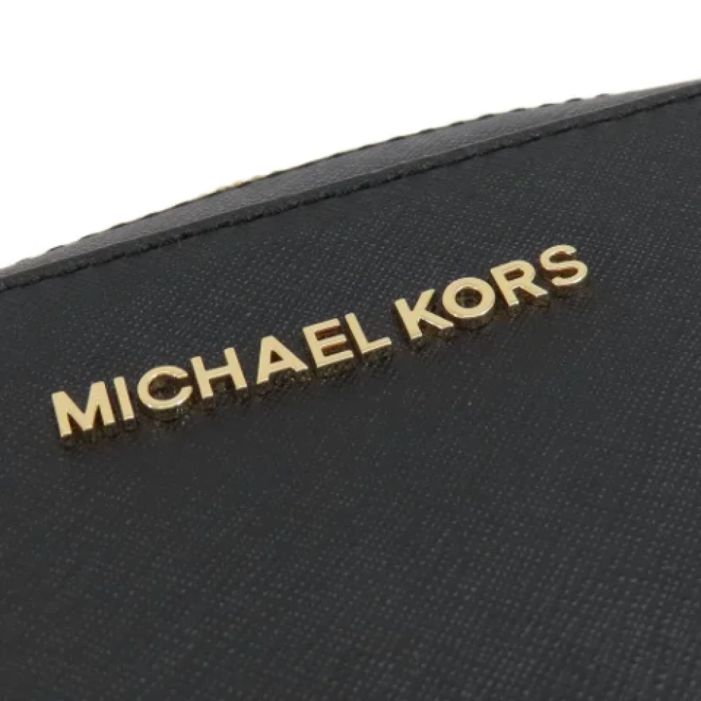 Michael Kors Pre-owned Fabric shoulder-bags Black Dames