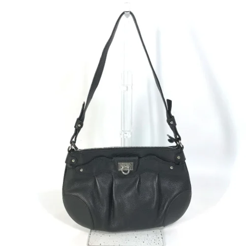 Salvatore Ferragamo Pre-owned Leather shoulder-bags Black Dames