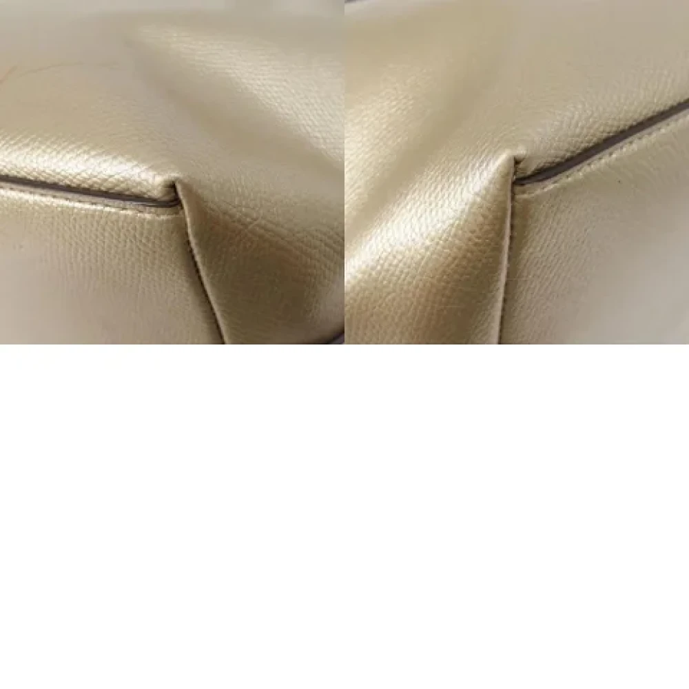 Coach Pre-owned Leather shoulder-bags Yellow Dames