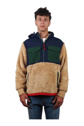 sweatshirts-hoodies