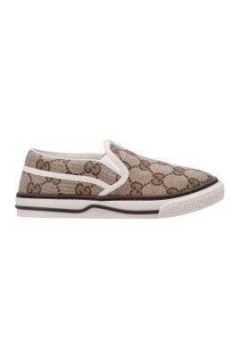 canvas-slip-on-barn-sneakers