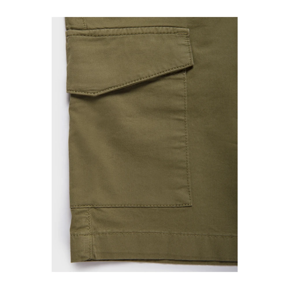 RefrigiWear Stijlvolle Bermuda Shorts voor Mannen Green Heren