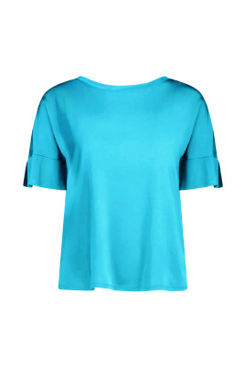 viscose-jersey-t-shirt-with-modern-cut