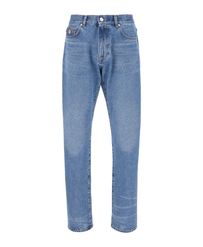 jeans-en-denim-classiques-pour-un-usage-quotidien