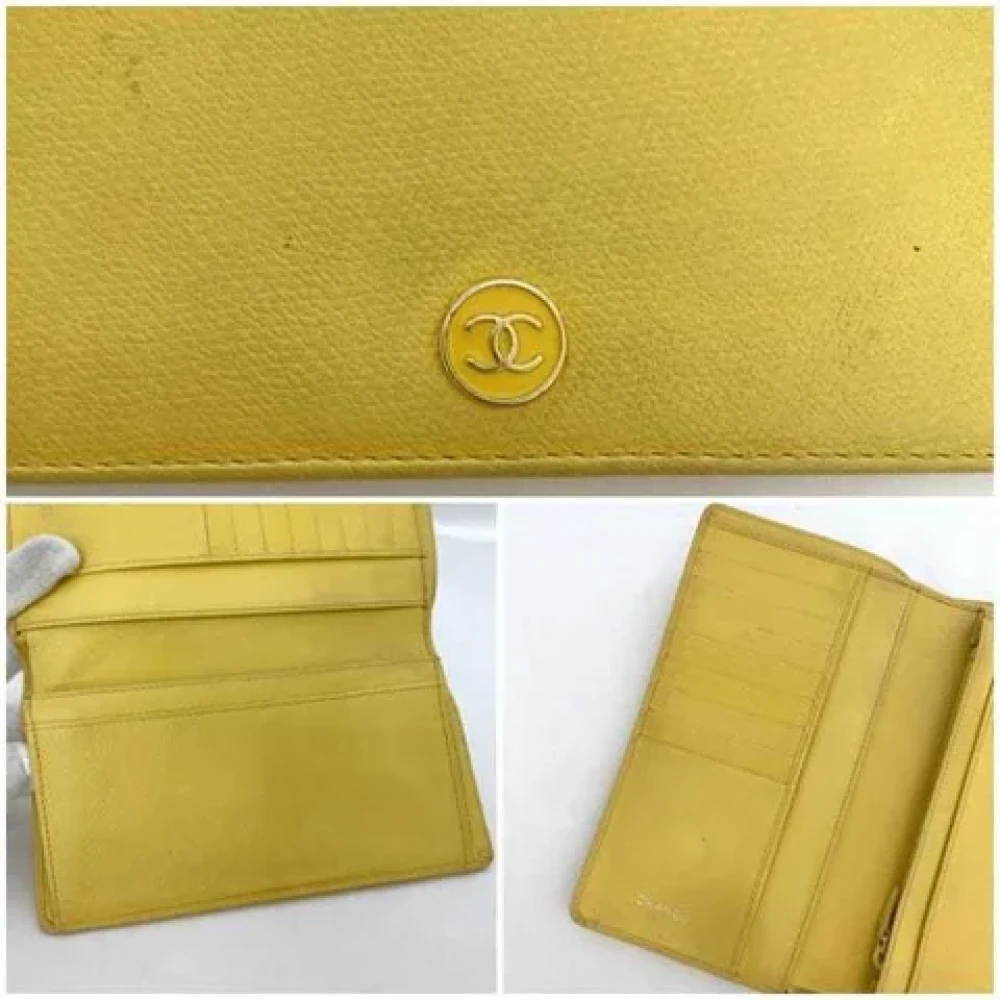 Chanel Vintage Pre-owned Leather wallets Yellow Dames