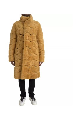manteau-matelasse-en-peau-lainee