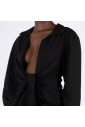 robe-noire-drapee-avec-col-pointu