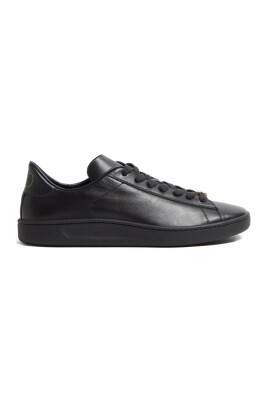black-sneakers-with-vlogo-signature