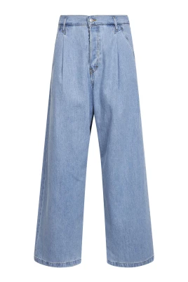 Pleated Wide-Leg Jeans