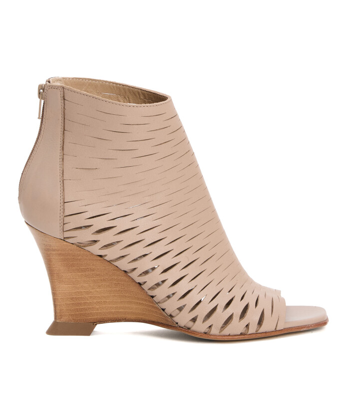 bottines-beige-a-talon-compense